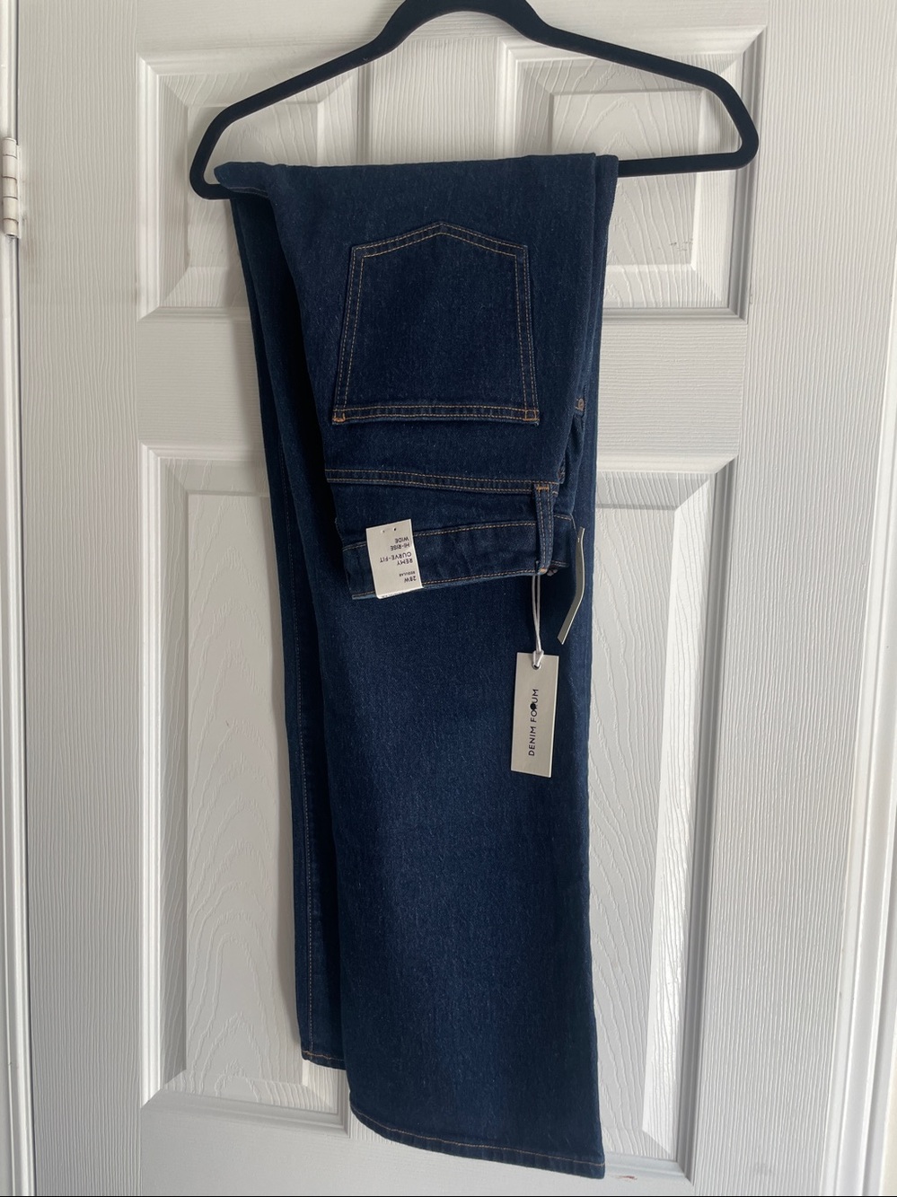 BNWT $110 Aritzia Denim Forum High Rise Curve-Fit Jeans - Picture 9 of 12